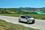 Toyota Yaris Hybrid 2014 года